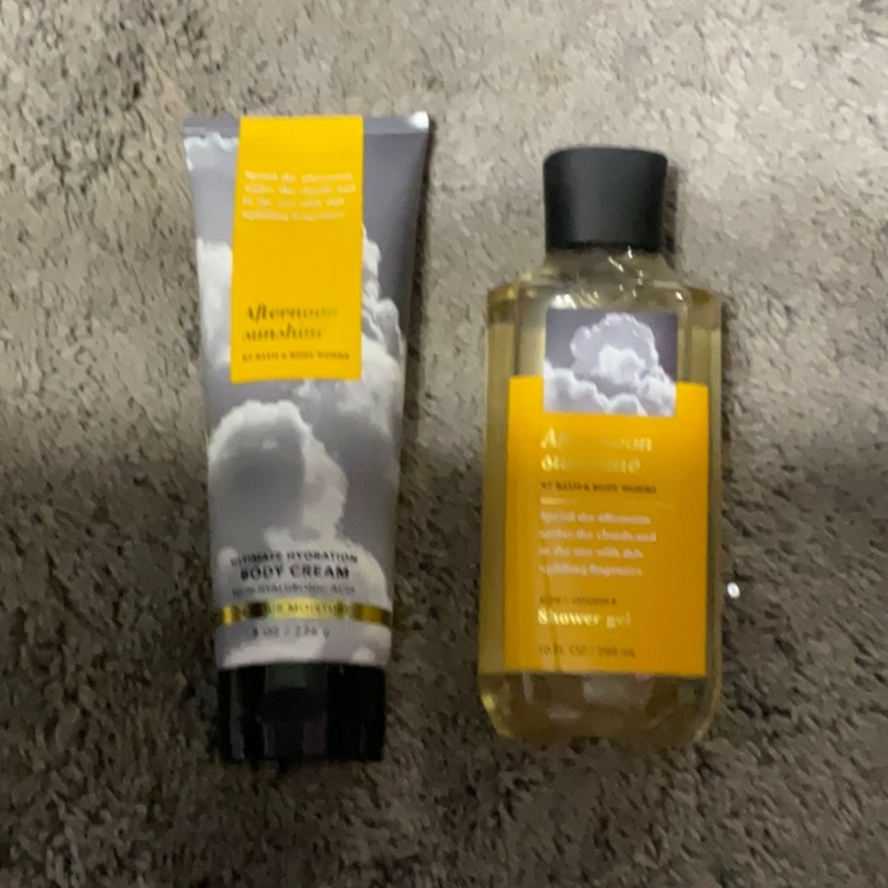 Cloud Body Cream and Shower Gel Set - Yellow
